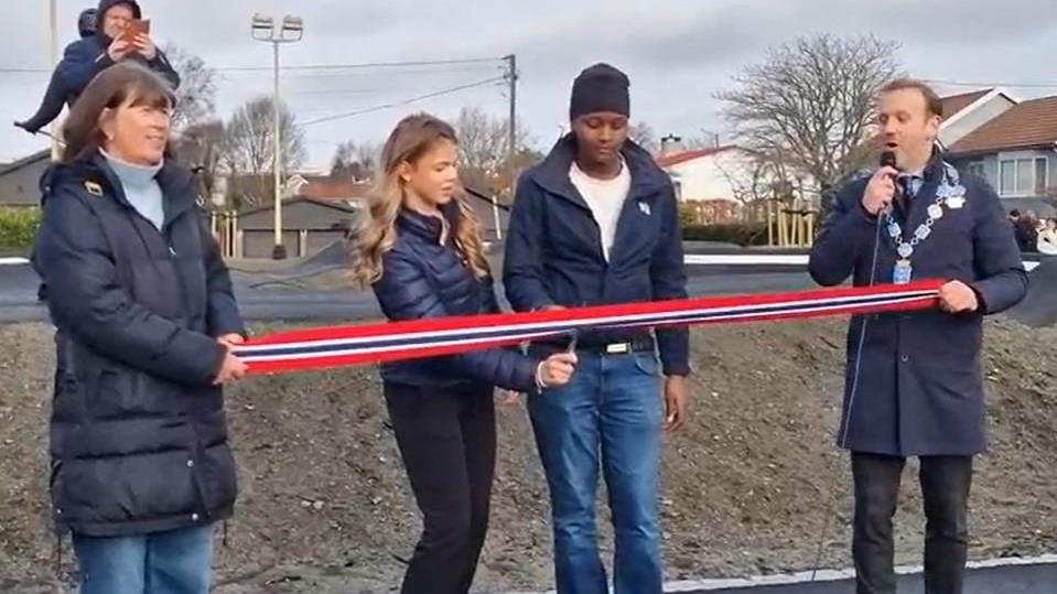 Lenke til artikkel: Åpnet etterlengtet uteområde ved Håvåsen skole