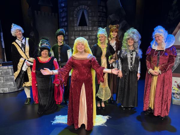 Lenke til artikkel: Rapunzel inntar scenen på Hemmingstad