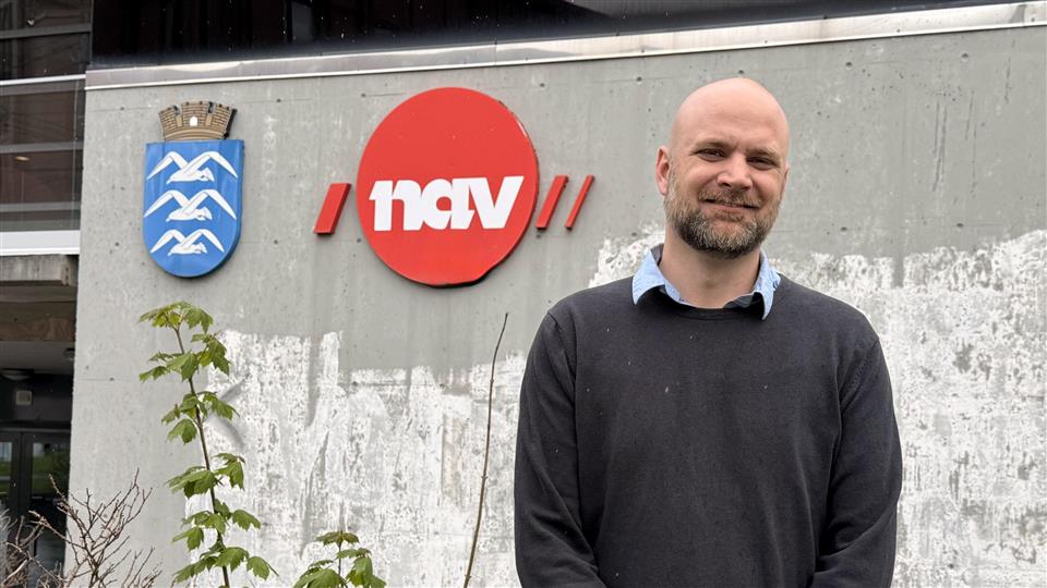 Lenke til artikkel: Jan Ivar kombinerer lederjobb med bondeliv