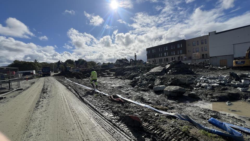 Lenke til artikkel: Arbeidet på flerbrukshallen er i gang