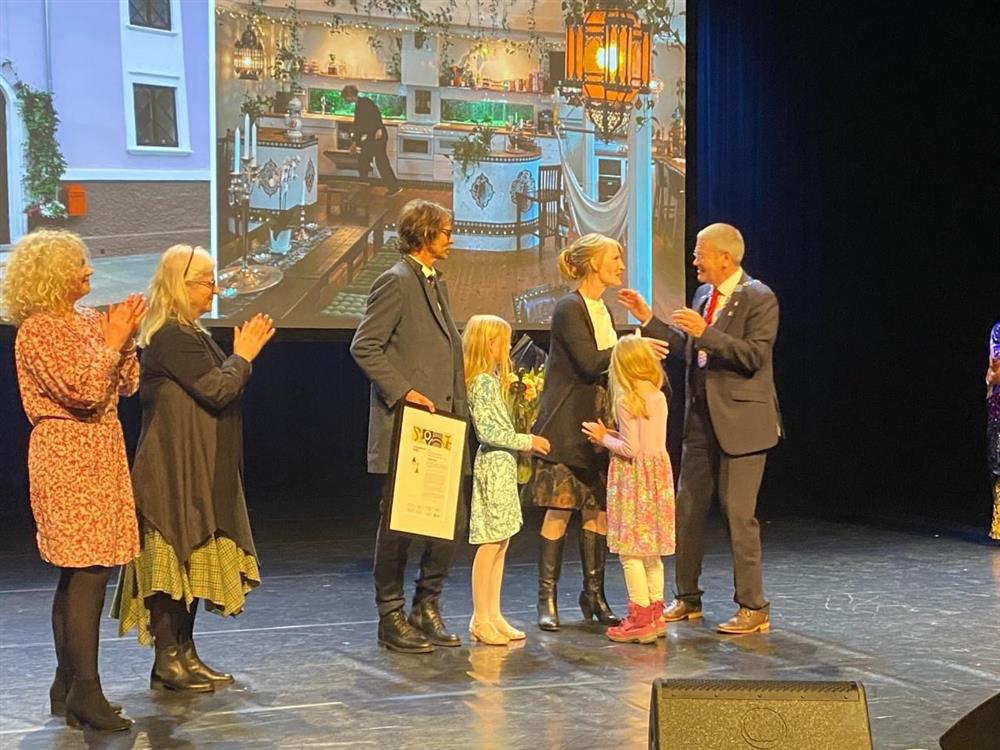 Utdeling av priser under Ordførerens Nyttårsmottakelse 2023.  - Klikk for stort bilde